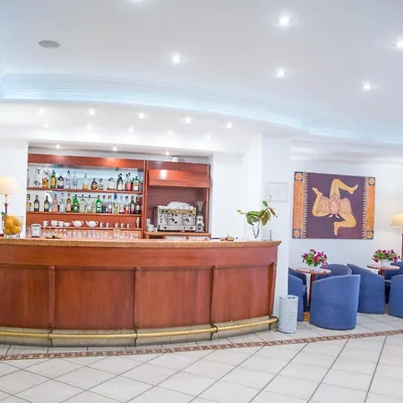 Otel Assinos Palace Giardini Naxos