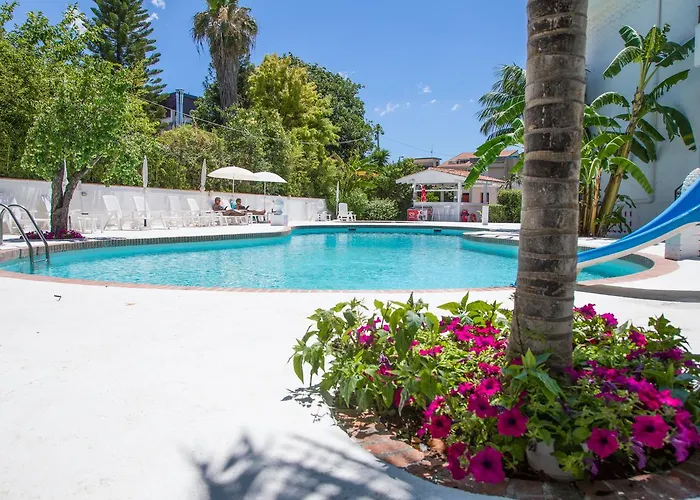 Assinos Palace Hotel 4*