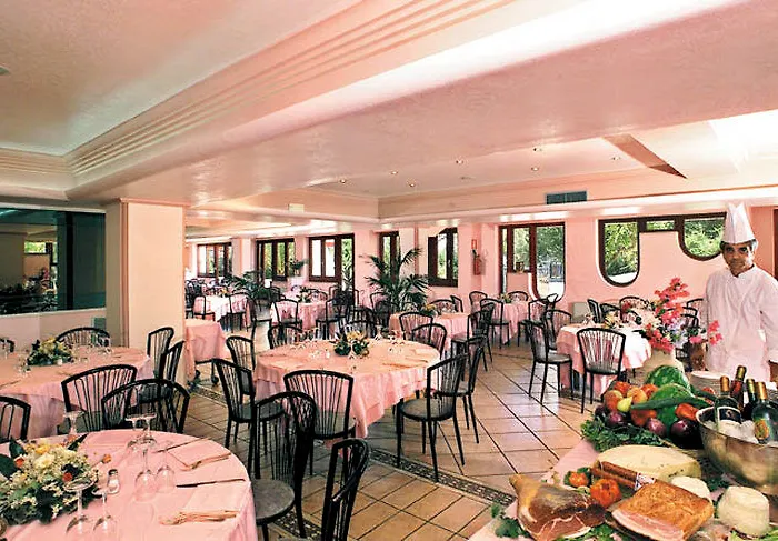 Assinos Palace Hotel Giardini Naxos