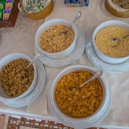 فندق Assinos Palace جيارديني ناكسوس