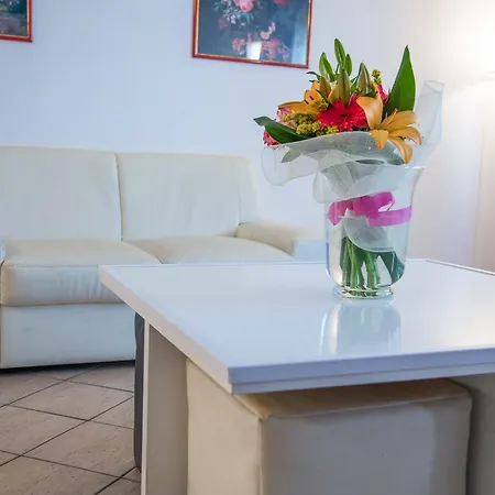 Assinos Palace 4* جيارديني ناكسوس