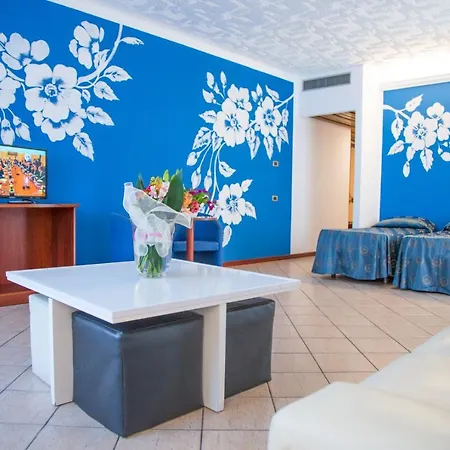 Assinos Palace Hotel 4*