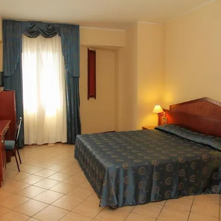Assinos Palace فندق جيارديني ناكسوس