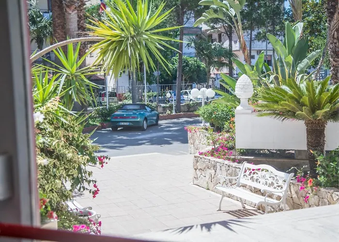 Hotel Assinos Palace Giardini-Naxos