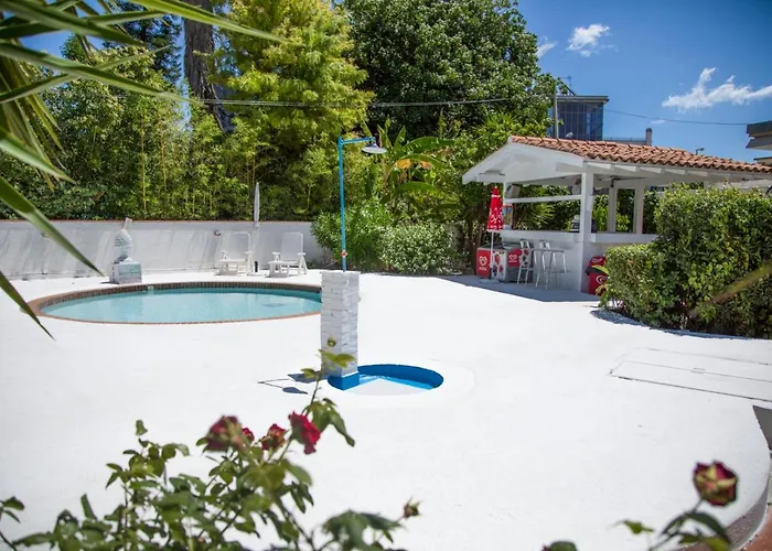 Assinos Palace 4* ジャルディーニ・ナクソス