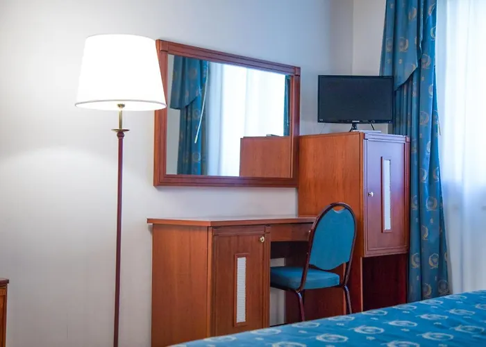 Assinos Palace Hotel 4*