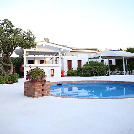 Отель Assinos Palace